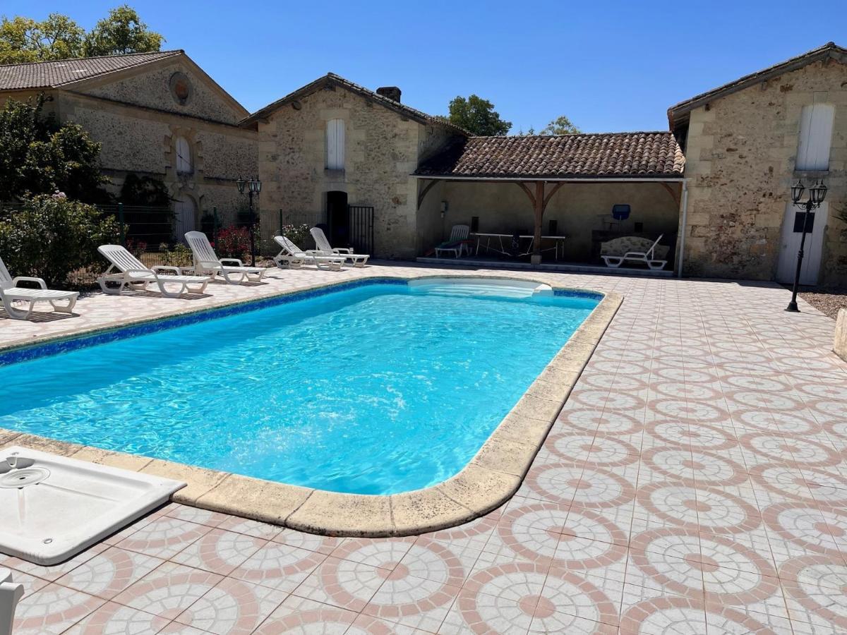 Ancien Chai Renove Dans Un Parc Clos De 3 Hectares Lamothe-Montravel Exterior photo